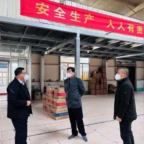 疫情源头一家4口感染.疫情一家四口全部死亡