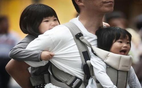 【广州允许一阳性人员居家隔离/广州隔离点工作人员阳性】