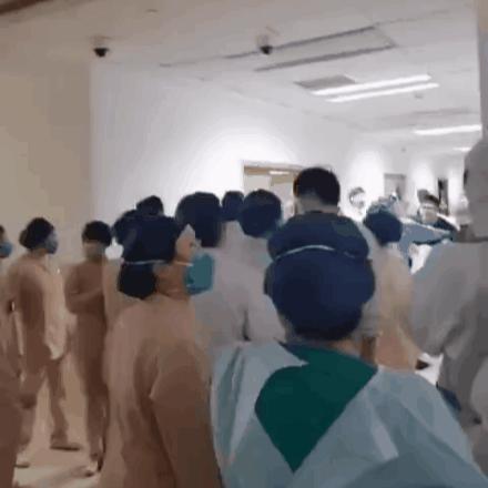 上海社会面新增感染者下降︰(上海社区疫情)