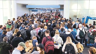 美国正式宣布新冠疫情结束︰(美国新冠肺炎结束了吗)