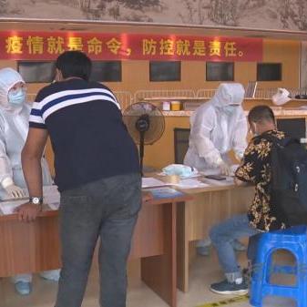 【新疆增1本土确诊:此前感染者丈夫/新疆新增本土确诊病例】
