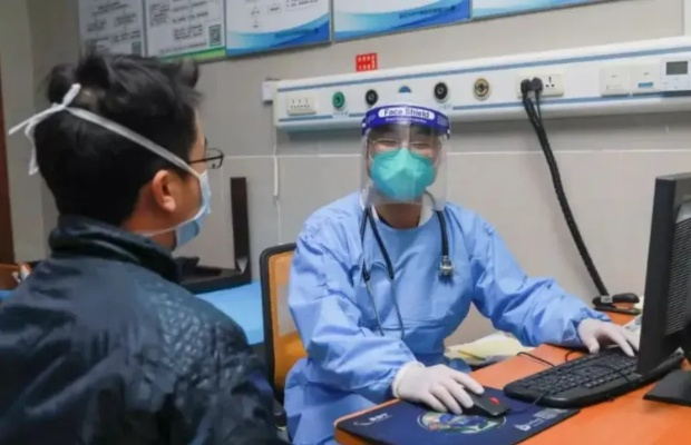 14天超1.5万例本土感染者如何应对︰(近14天内有本土阳性感染者报告市州旅居史)