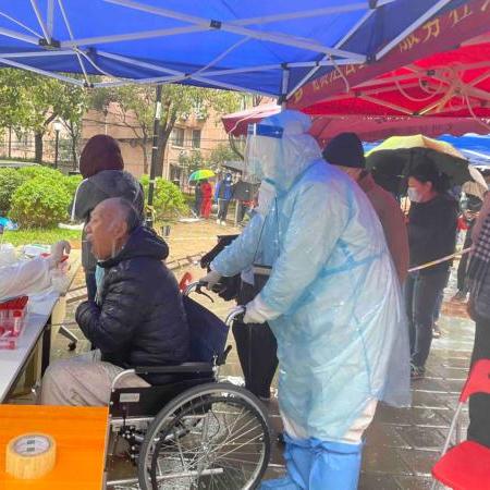 【上海封了吗/上海封路了吗】