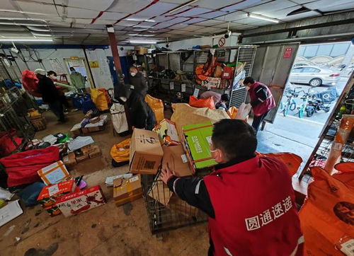 北京1快递员感染配送区域涉王府井〃北京快递员确诊