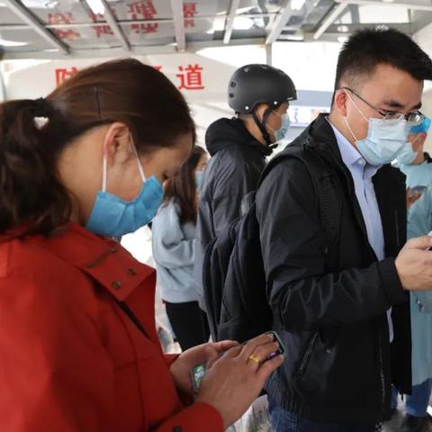 江苏新增本土确诊8例、本土无症状76例.江苏新增本土61例