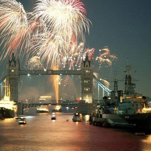 “元旦假期收费公路正常收费	” 元旦公路免费几天？